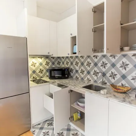 Apartment Janelas De Sao Bento 3 By Hosts