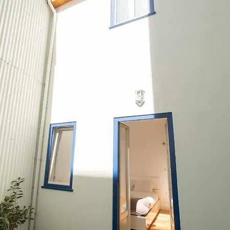 Apartment Janelas De Sao Bento 3 By Hosts Porto
