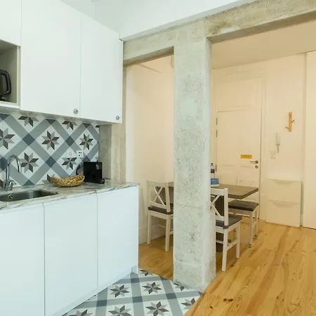 Apartment Janelas De Sao Bento 3 By Hosts