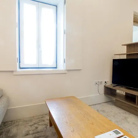 Apartment Janelas De Sao Bento 3 By Hosts Porto